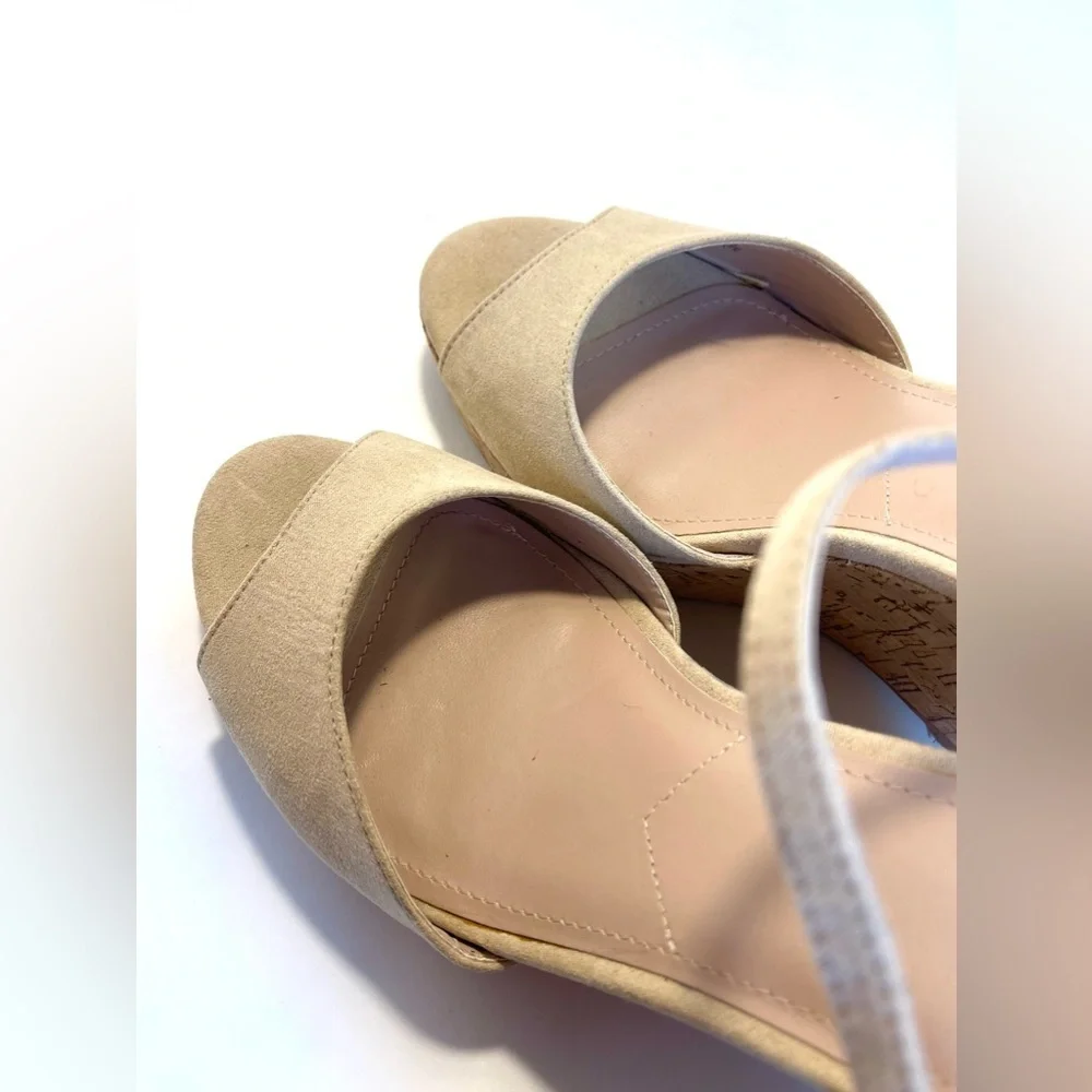 Charles David Lambert‎ Cork Platform Wedge in Nude Size 11M